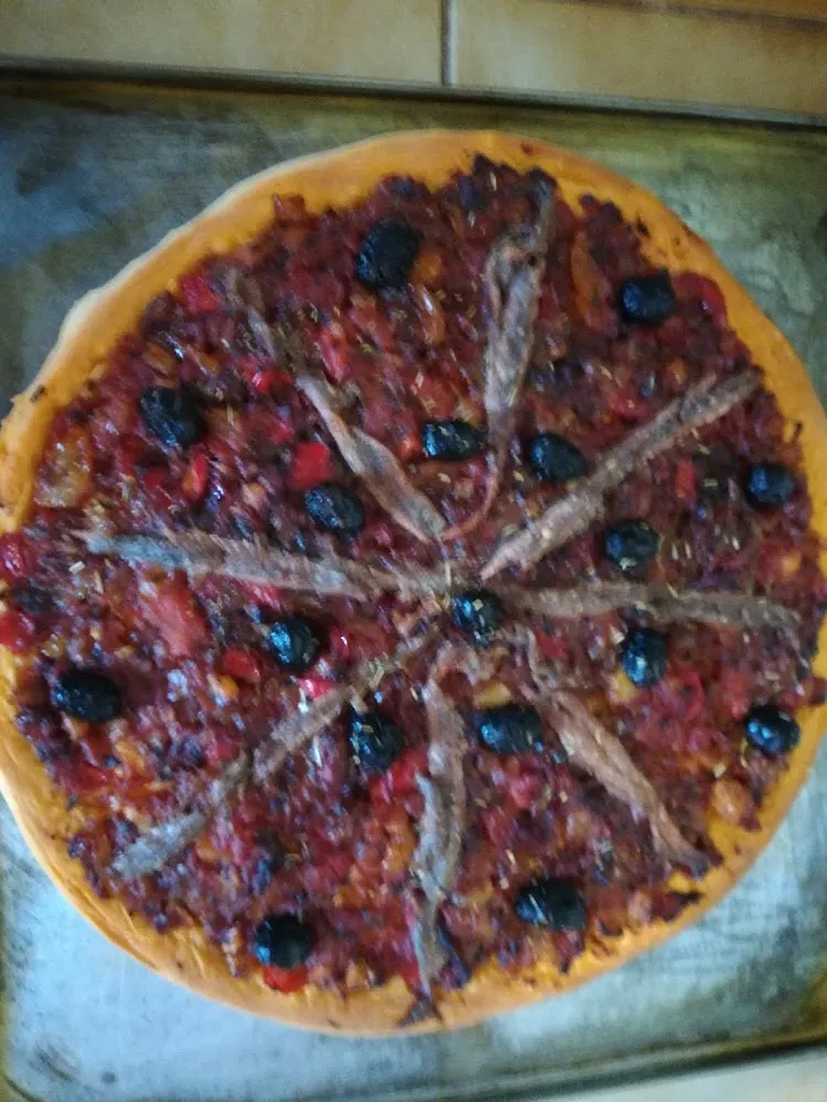 Pizza Anchois Pâte À la Bière